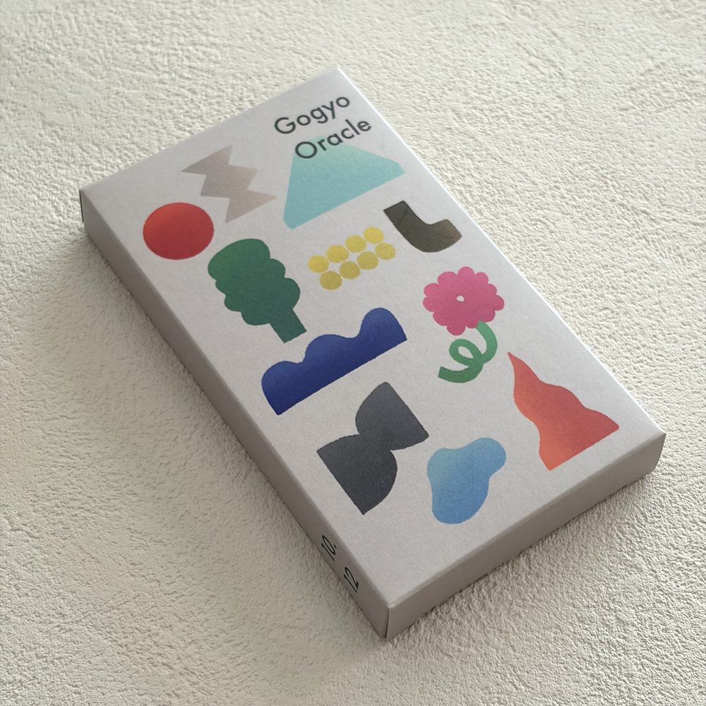 Gogyo Oracle カードの箱
